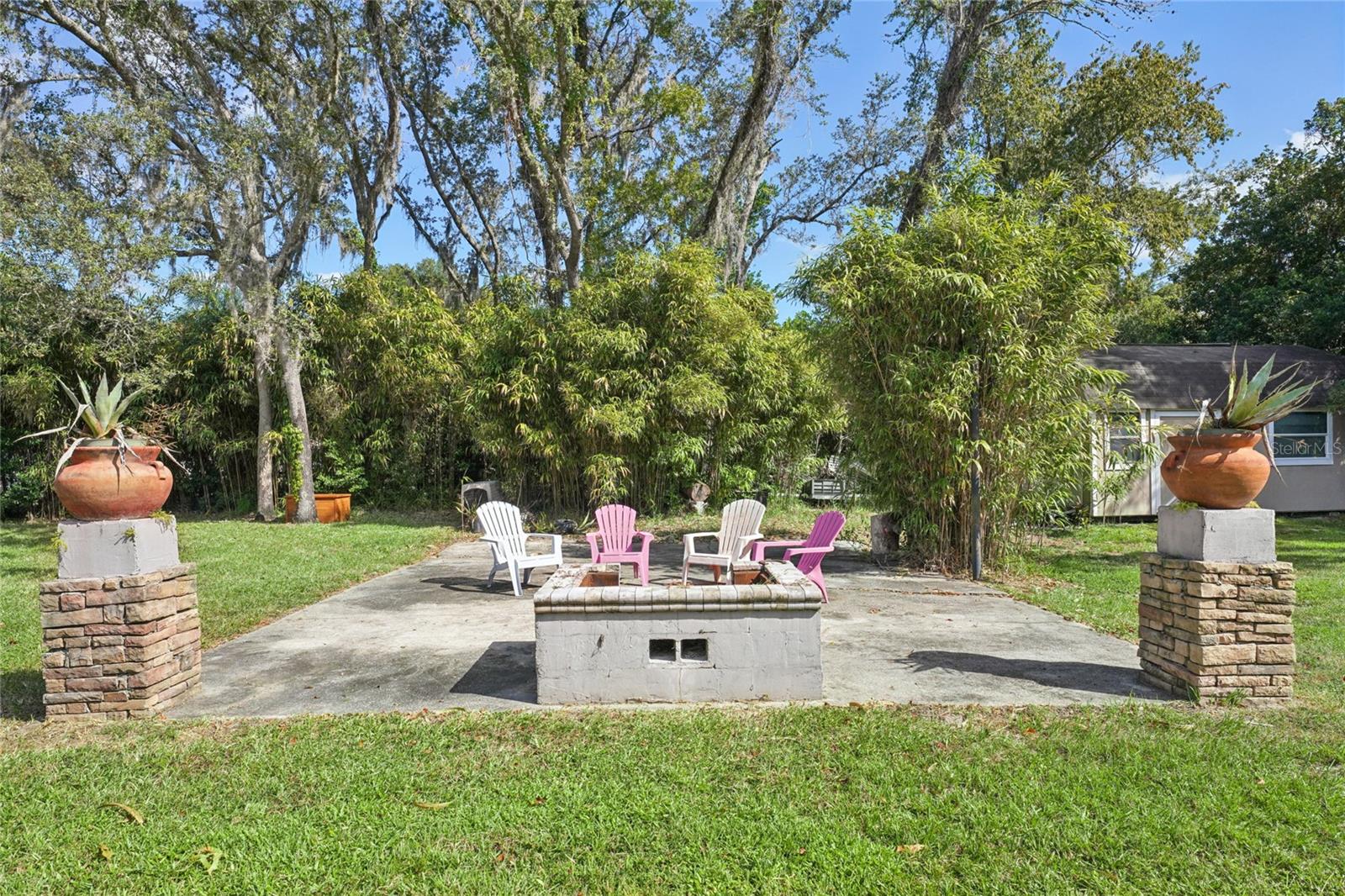 HUNTINGTON WOODS - Residential