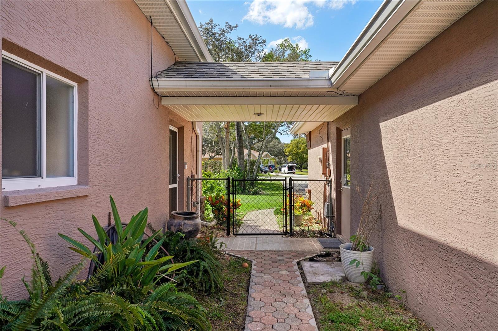 HUNTINGTON WOODS - Residential