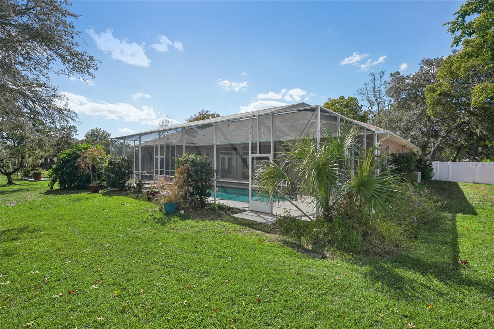 HUNTINGTON WOODS - Residential