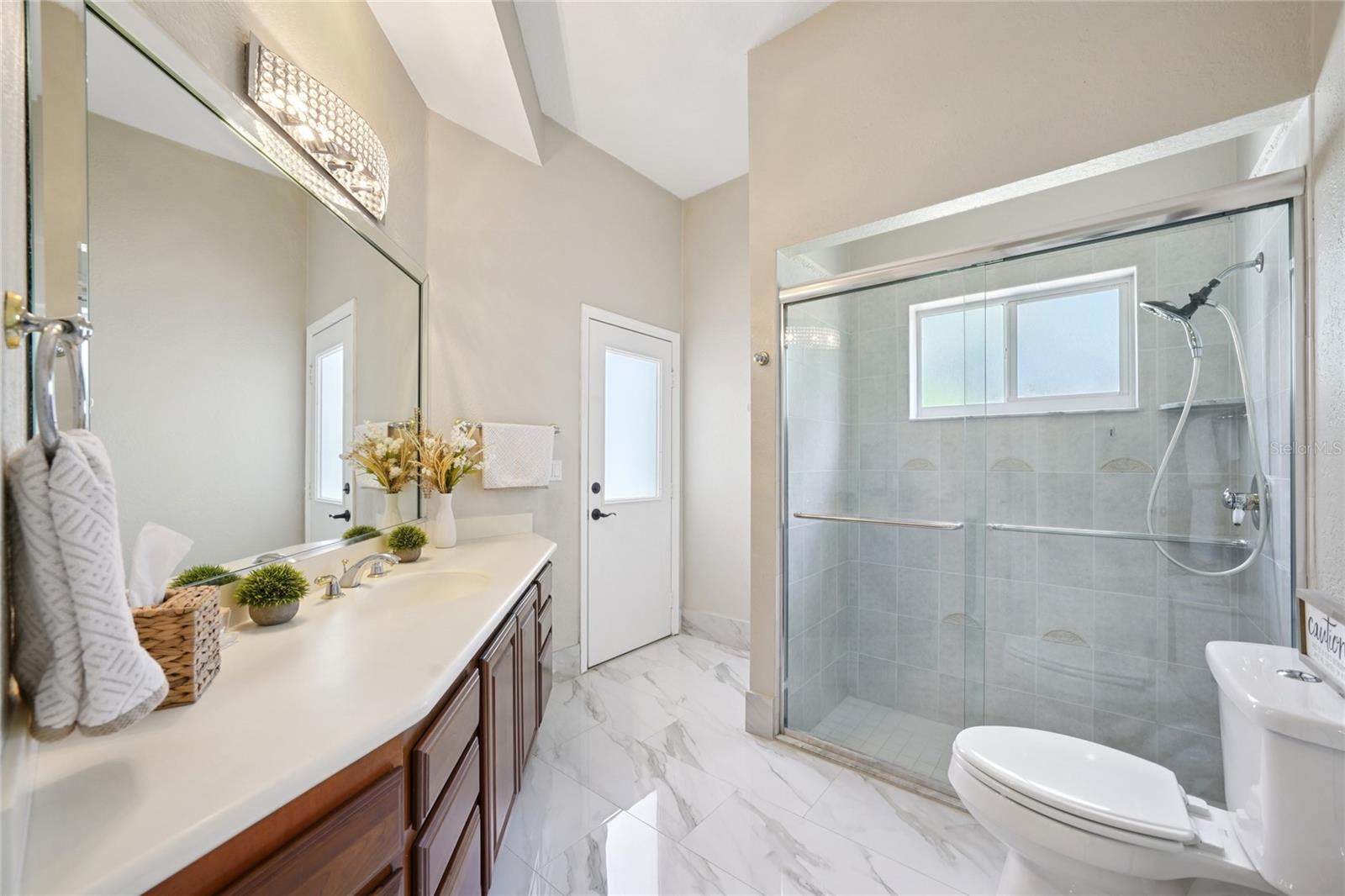 HUNTINGTON WOODS - Residential