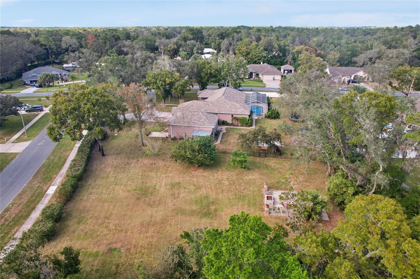 HUNTINGTON WOODS - Residential