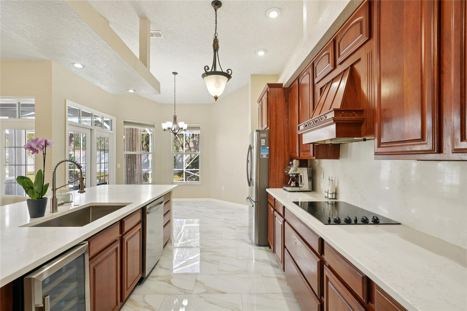 HUNTINGTON WOODS - Residential