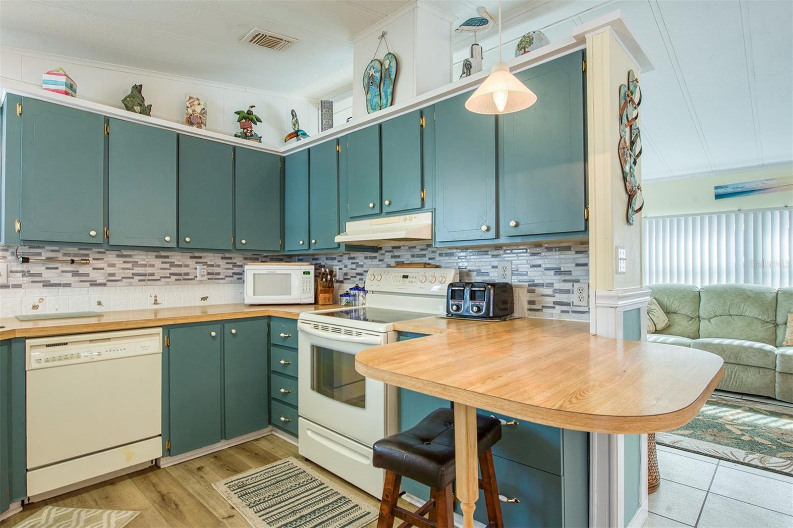 GULL-AIRE VILLAGE - Residential