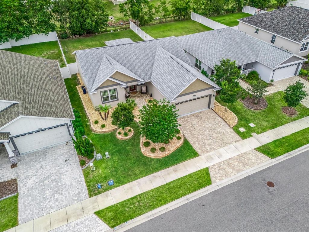 Photo of 5015 NE 125th Loop, Oxford, FL 34484 (MLS # G5112434)