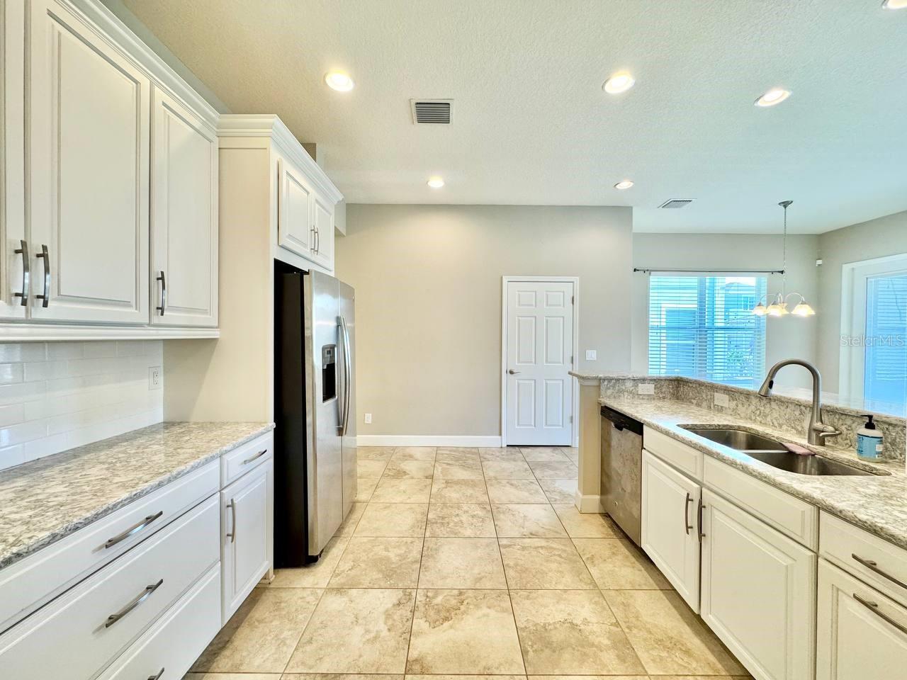 WINTHROP VILLAGE PH 2FB - Residential