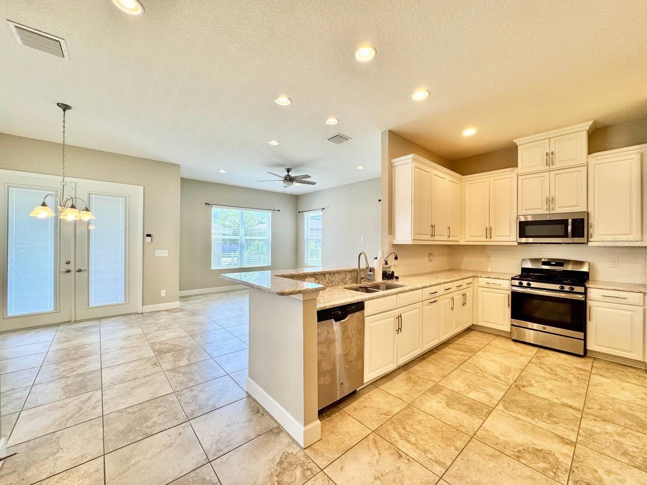 WINTHROP VILLAGE PH 2FB - Residential
