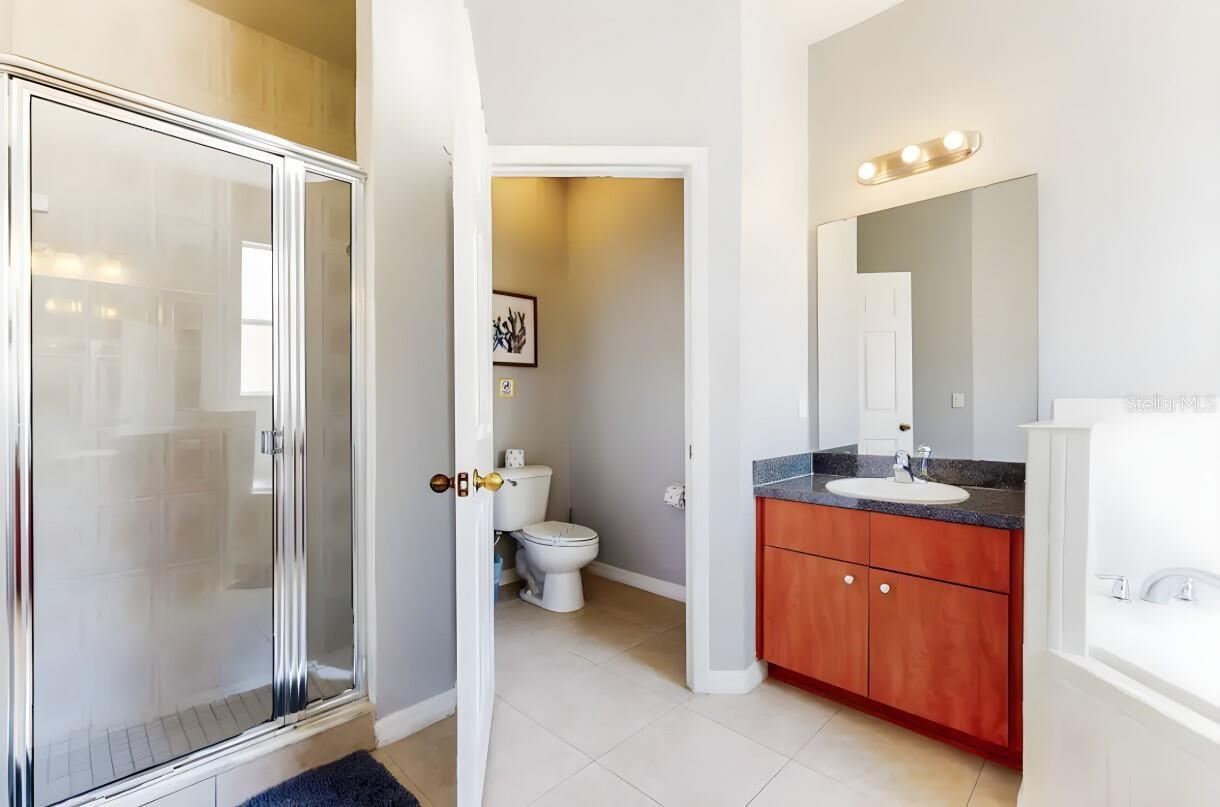 CRYSTAL COVE RESORT - Residential Lease