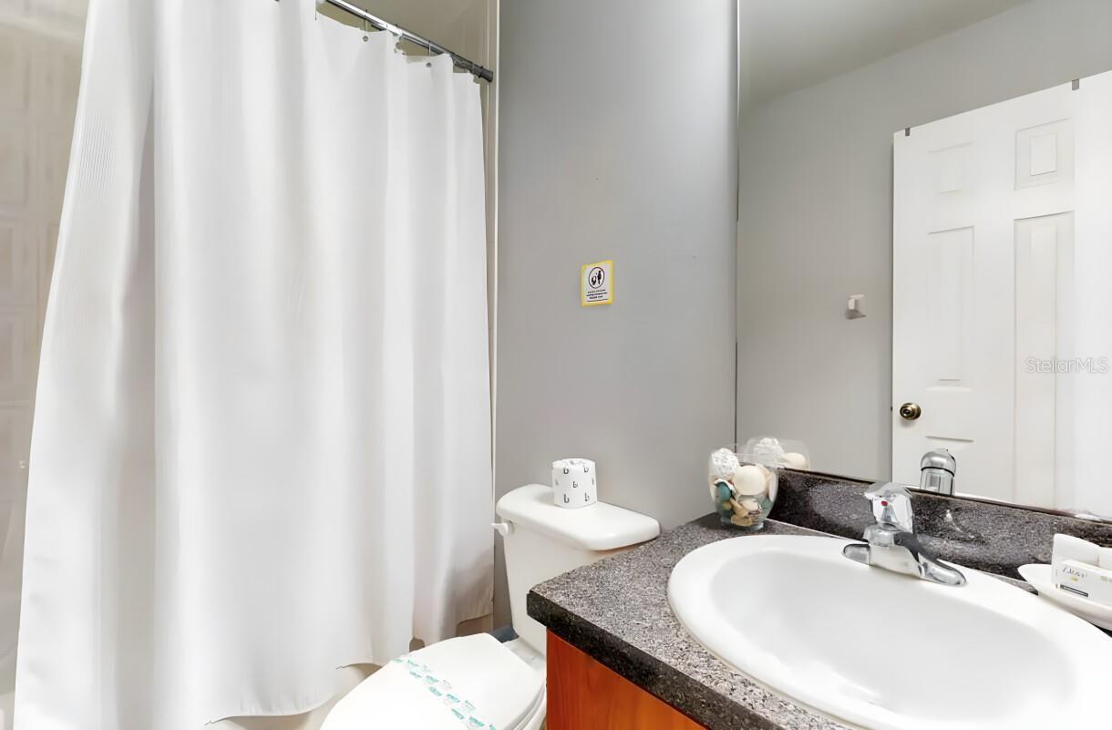 CRYSTAL COVE RESORT - Residential Lease