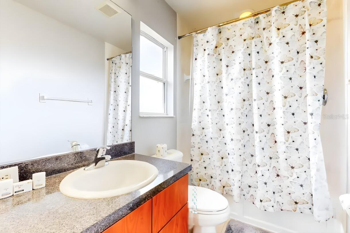 CRYSTAL COVE RESORT - Residential Lease