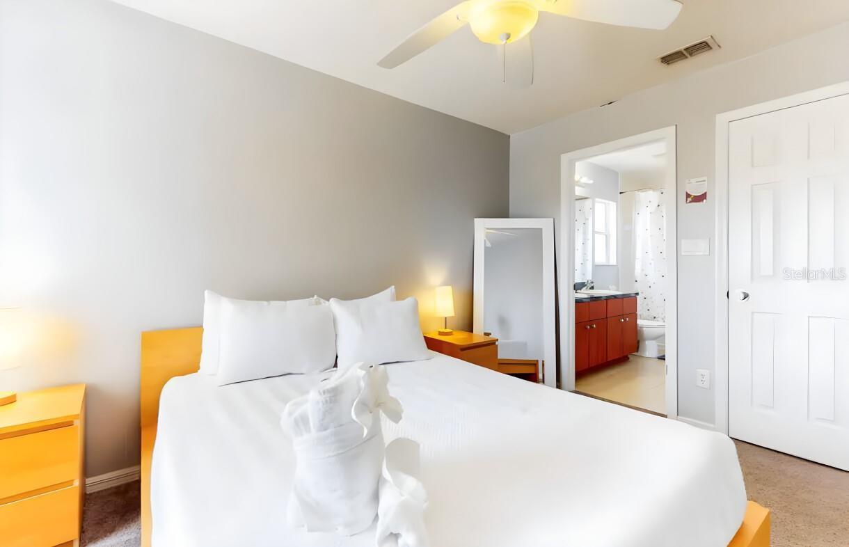 CRYSTAL COVE RESORT - Residential Lease