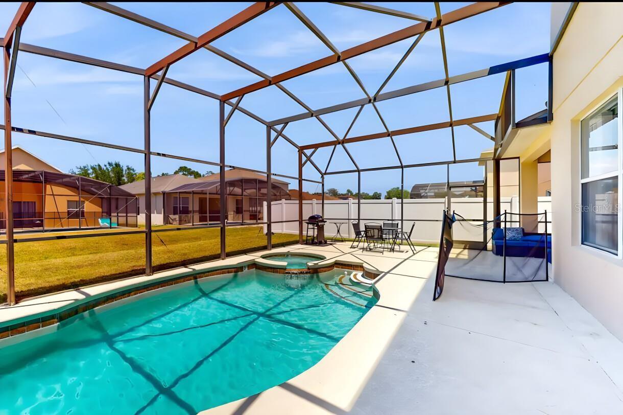 CRYSTAL COVE RESORT - Residential Lease