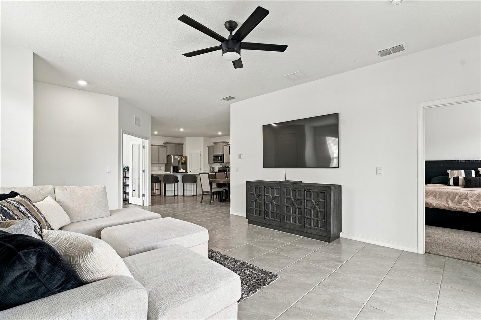 8514 BOLD CYPRESS LANE
