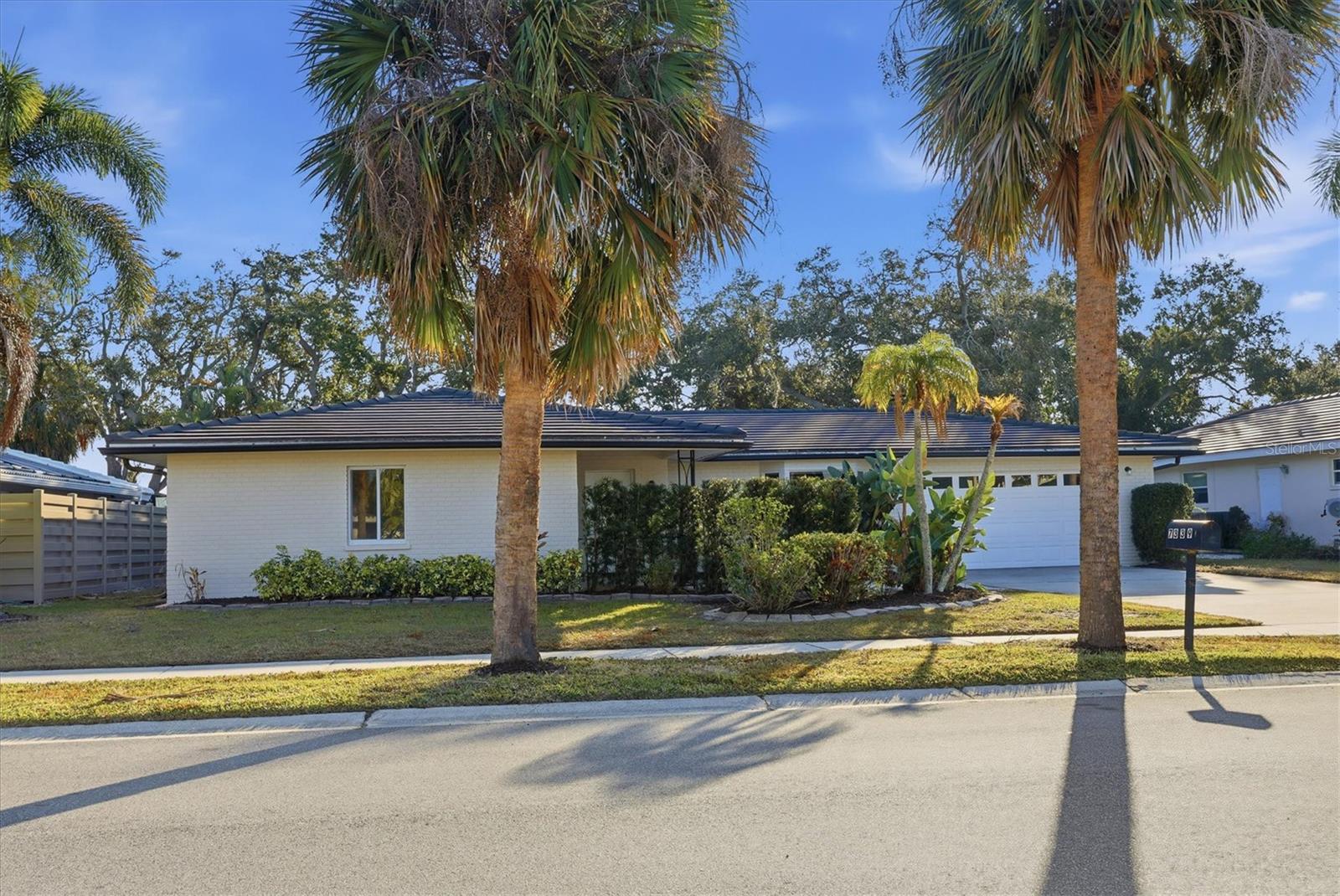 GULF GATE WOODS - Residential