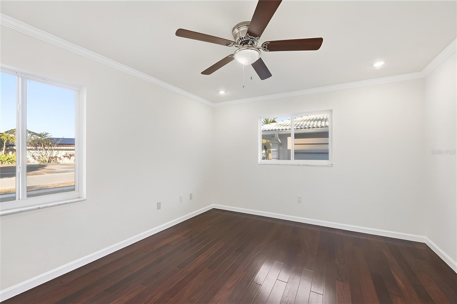 GULF GATE WOODS - Residential