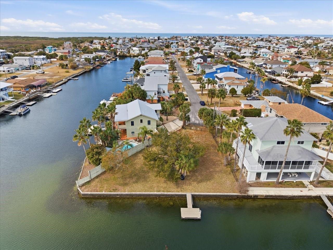 HERNANDO BEACH - Land