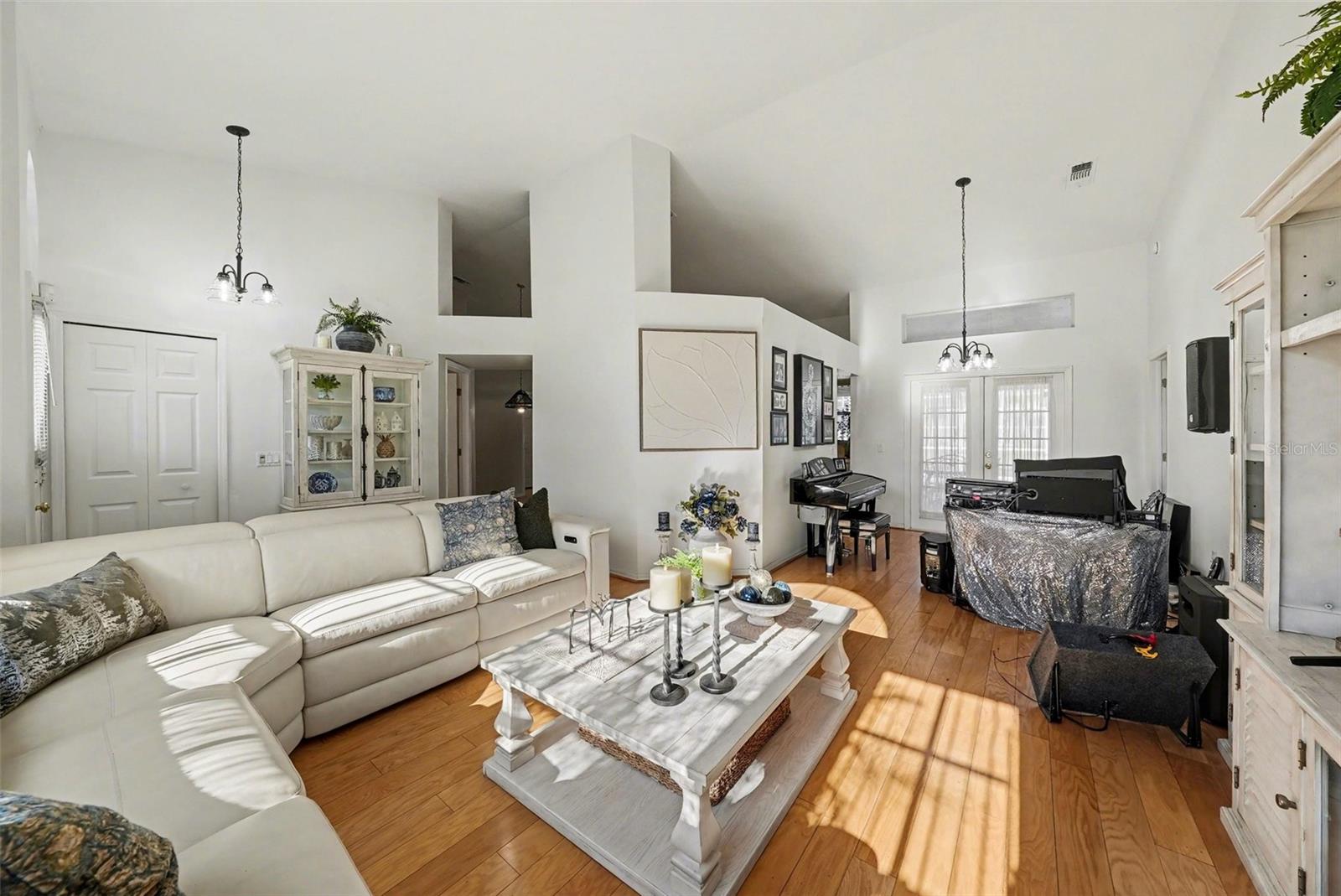 CATTLEMANS CROSSING - Residential