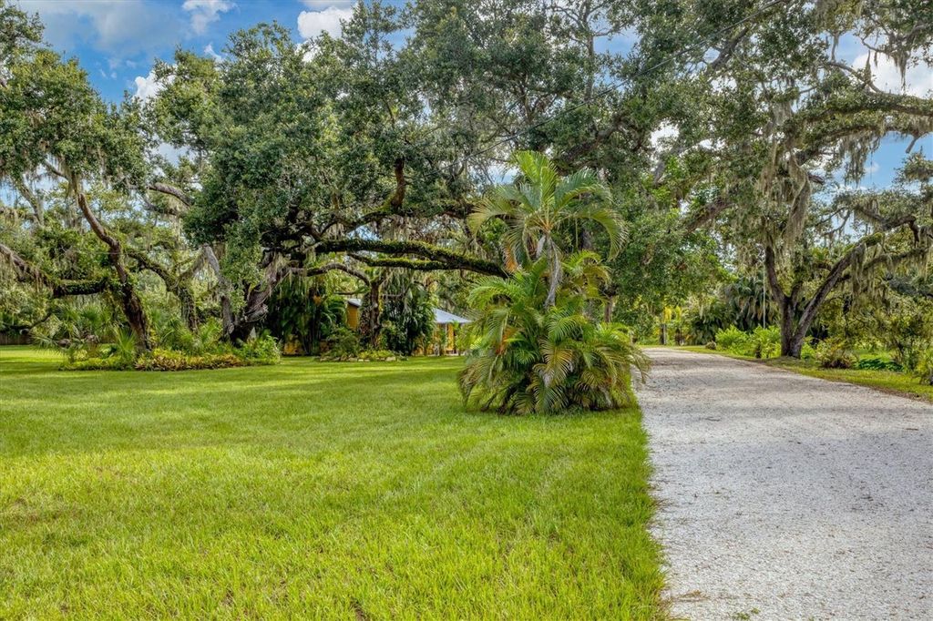 Photo of 3401 51st Street, Sarasota, FL 34235 (MLS # A4662718)