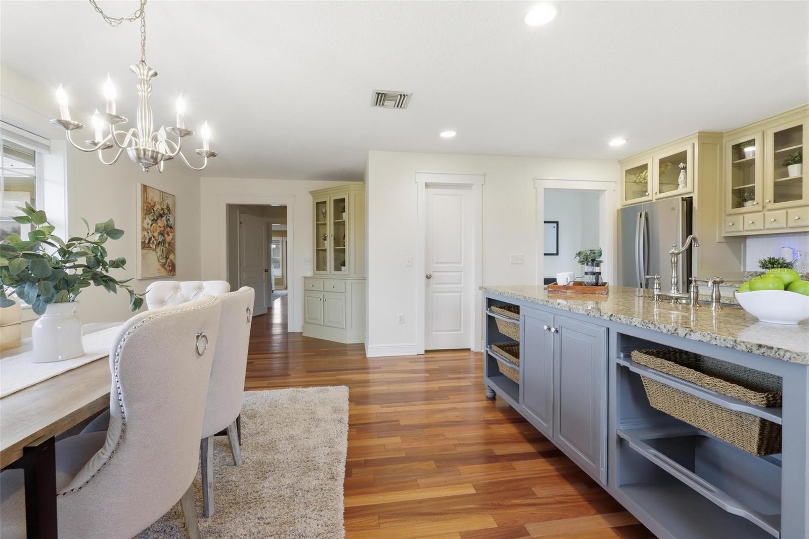 DELEON SPG HEIGHTS 15TH DIVN - Residential