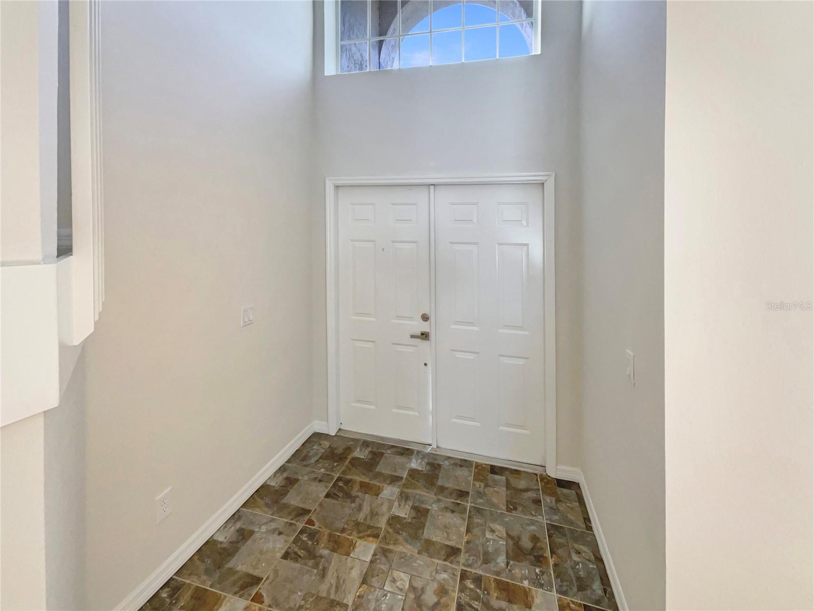 CARILLON TR 301 AT - Residential