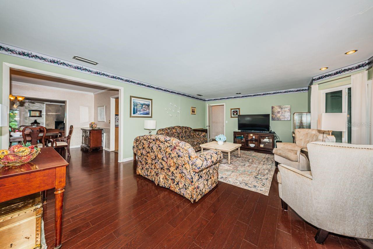 BELLEAIR ESTATES 4TH ADD - Residential