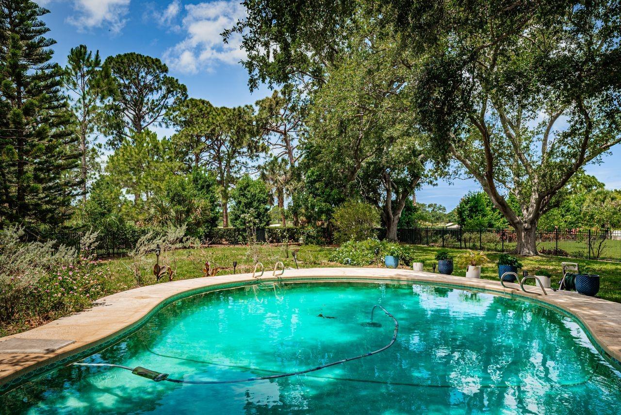 BELLEAIR ESTATES 4TH ADD - Residential
