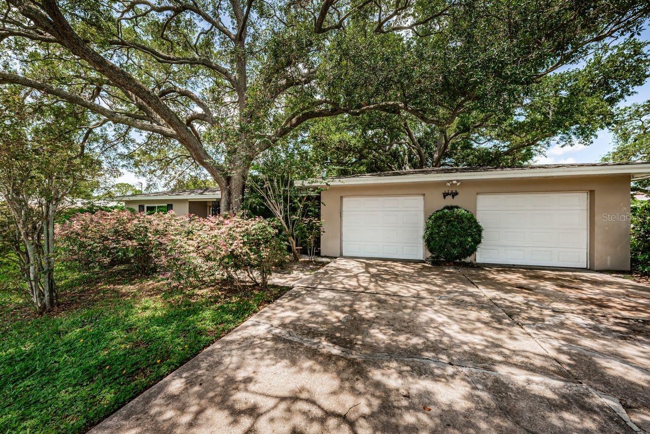 BELLEAIR ESTATES 4TH ADD - Residential