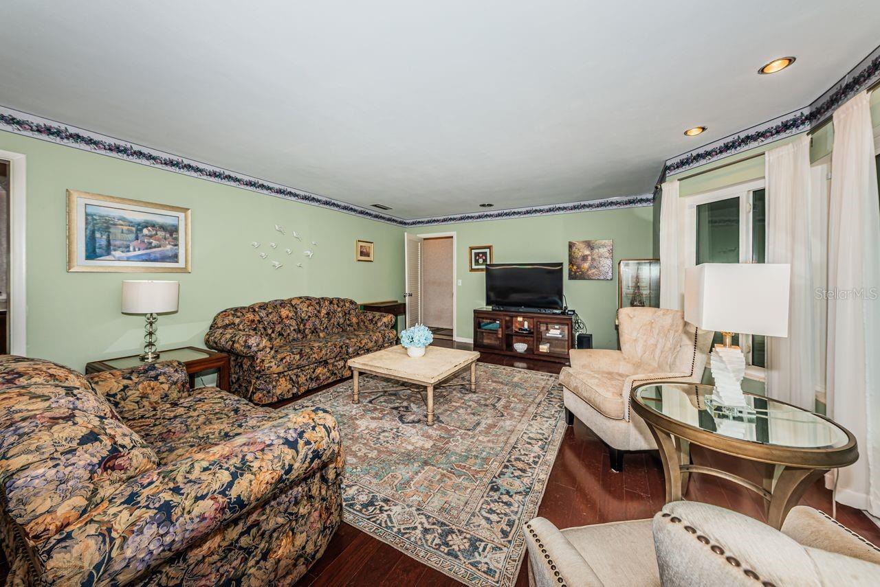 BELLEAIR ESTATES 4TH ADD - Residential