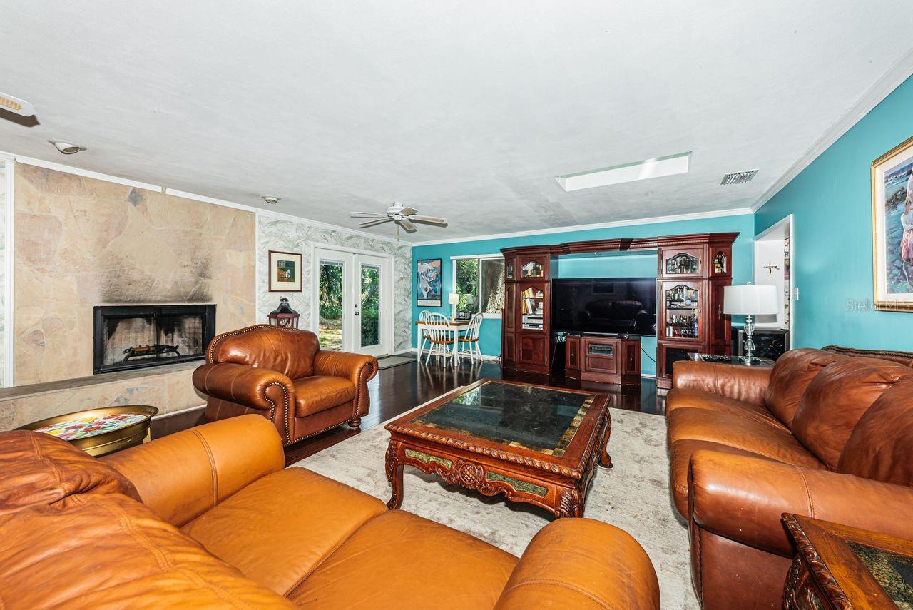 BELLEAIR ESTATES 4TH ADD - Residential