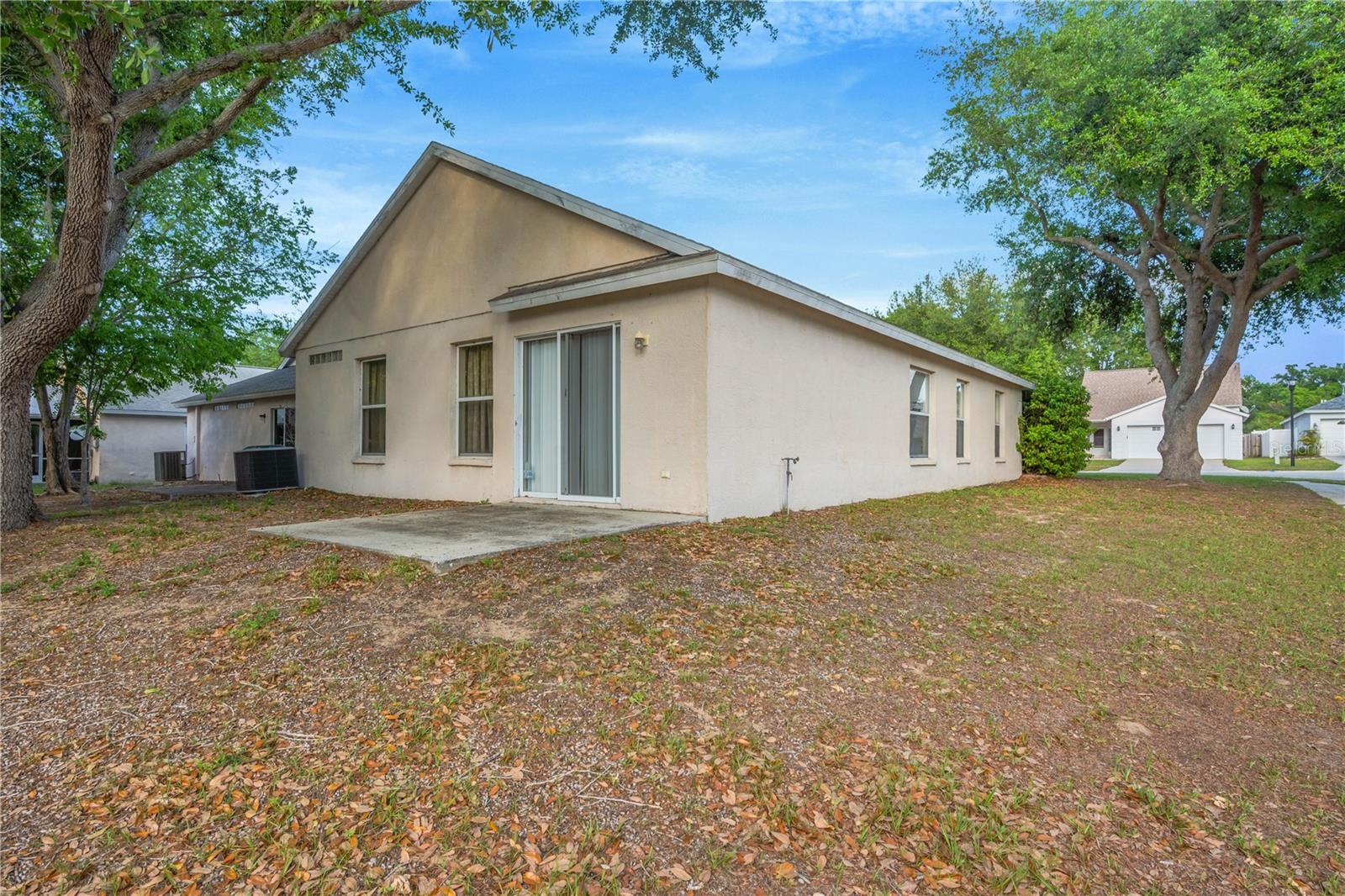 519 SUMMER SAILS DRIVE