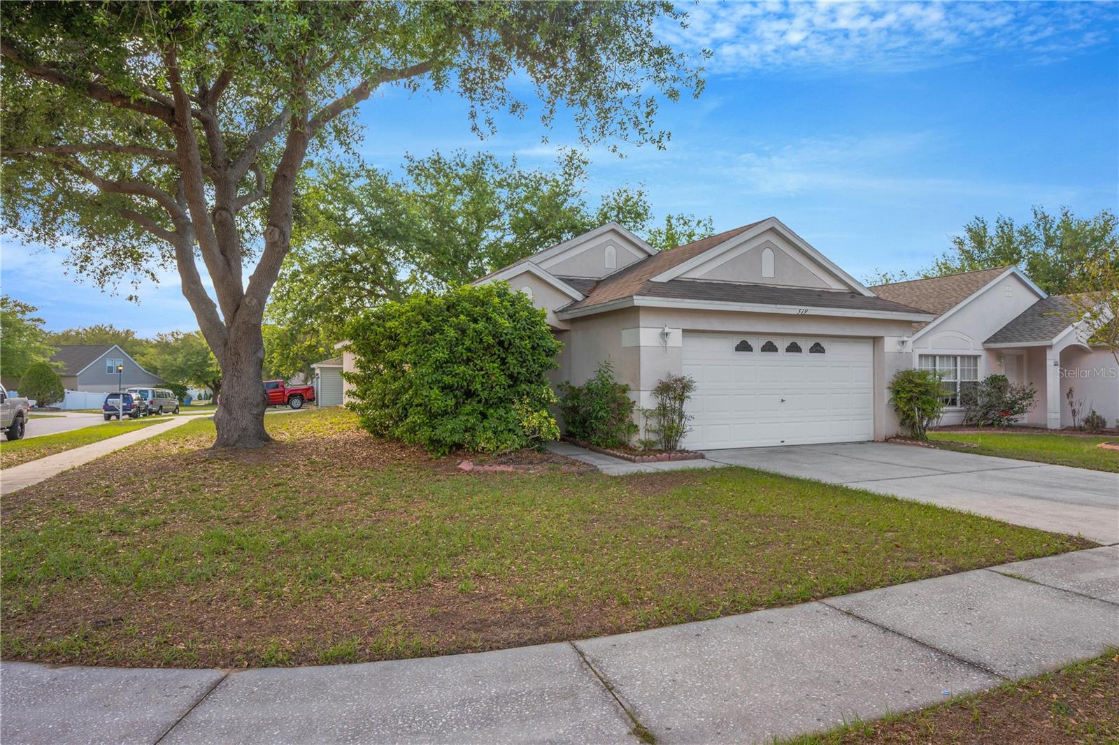 519 SUMMER SAILS DRIVE