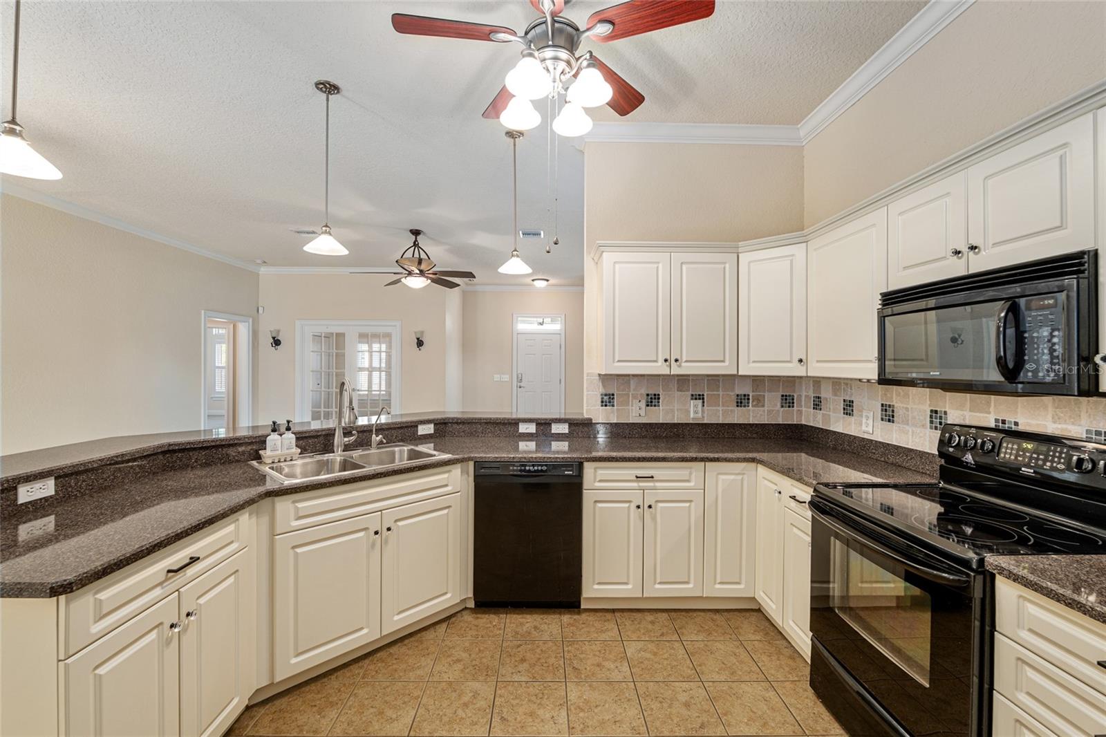 HERITAGE OAKS PH 1 - Residential