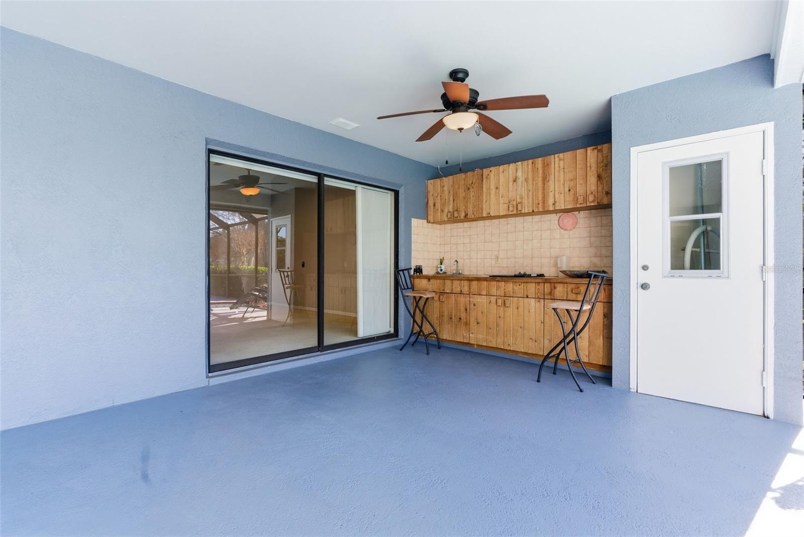 RIVER HILLS COUNTRY CLUB PH - Residential