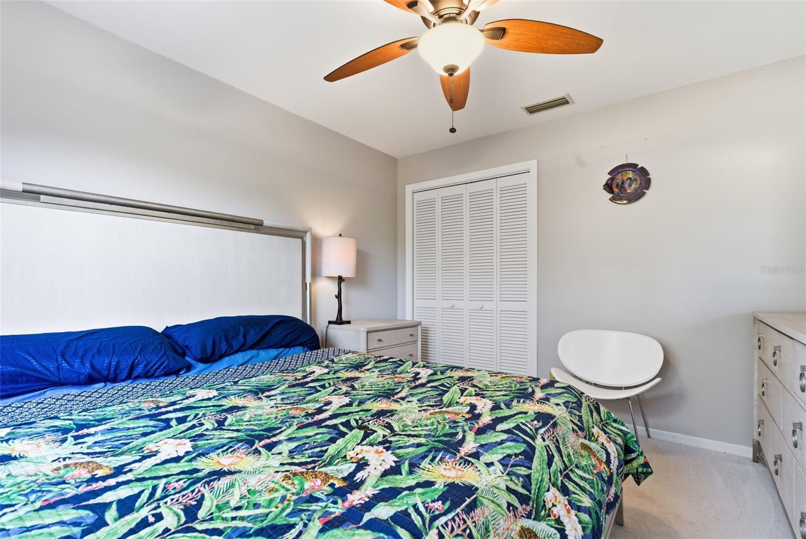 RIVER HILLS COUNTRY CLUB PH - Residential