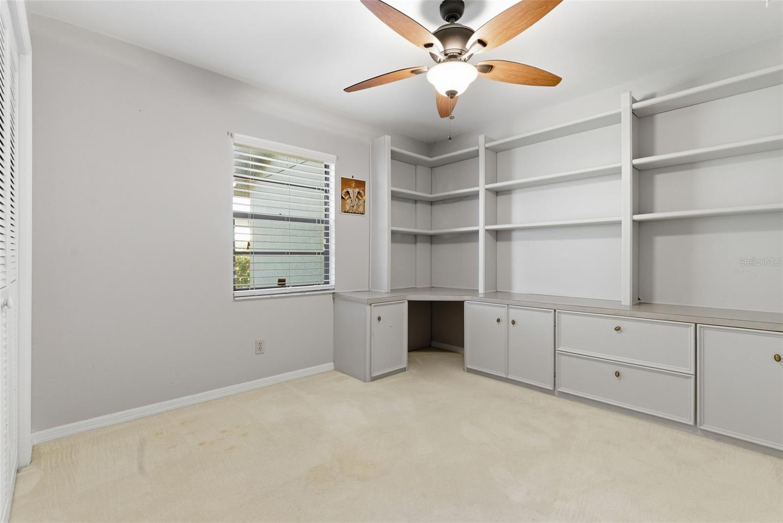 RIVER HILLS COUNTRY CLUB PH - Residential