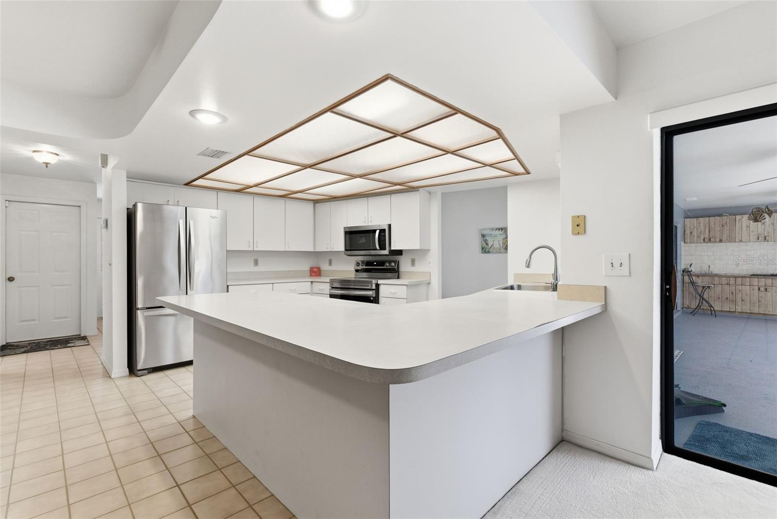 RIVER HILLS COUNTRY CLUB PH - Residential