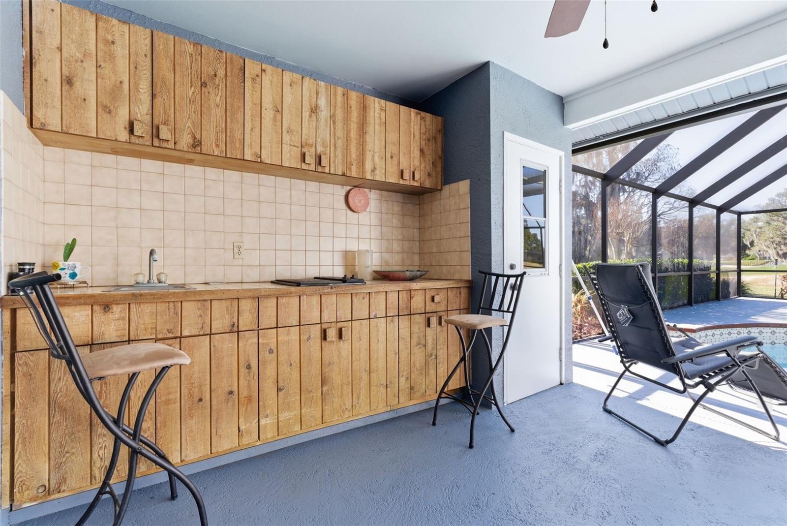 RIVER HILLS COUNTRY CLUB PH - Residential