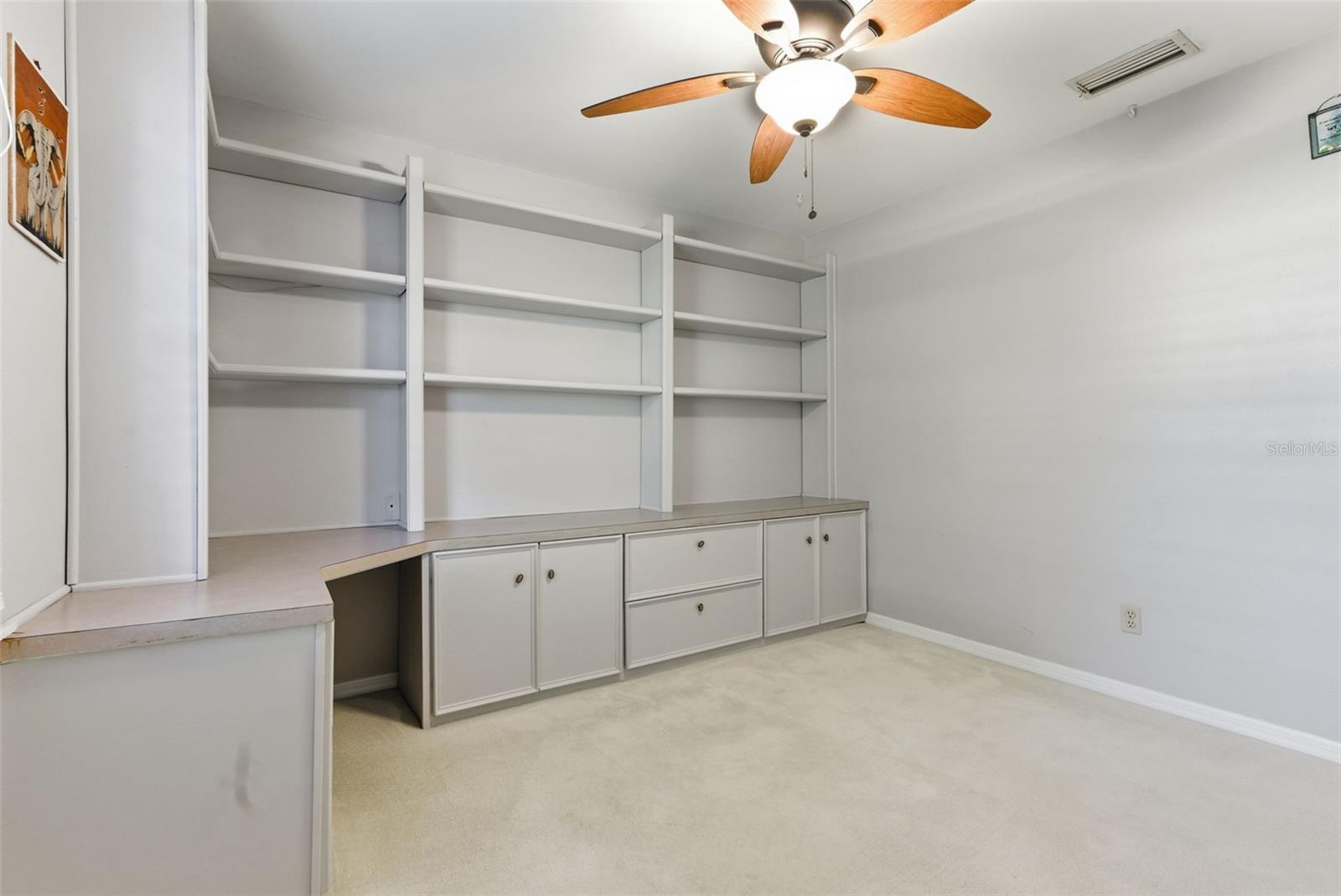 RIVER HILLS COUNTRY CLUB PH - Residential