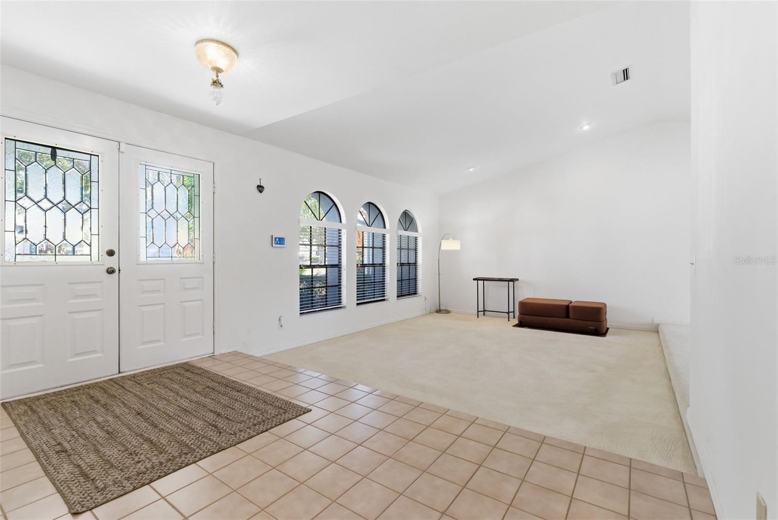 RIVER HILLS COUNTRY CLUB PH - Residential