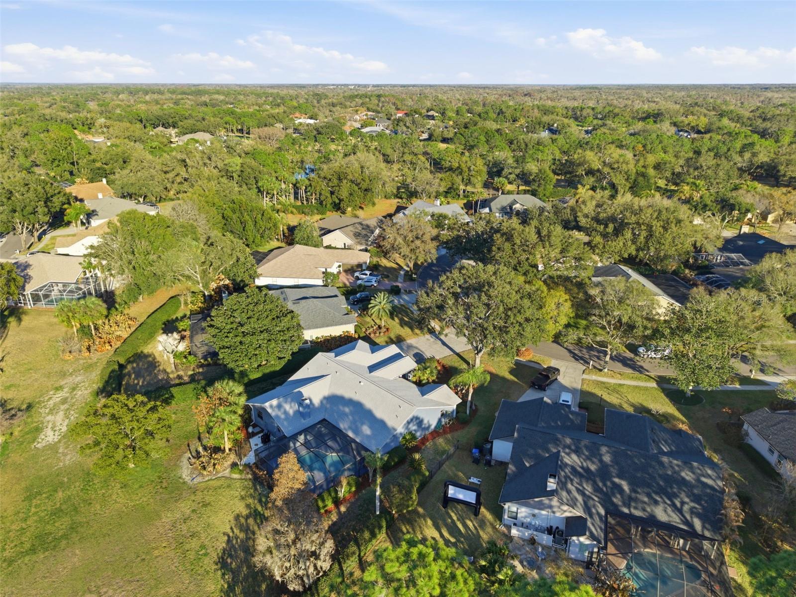 RIVER HILLS COUNTRY CLUB PH - Residential