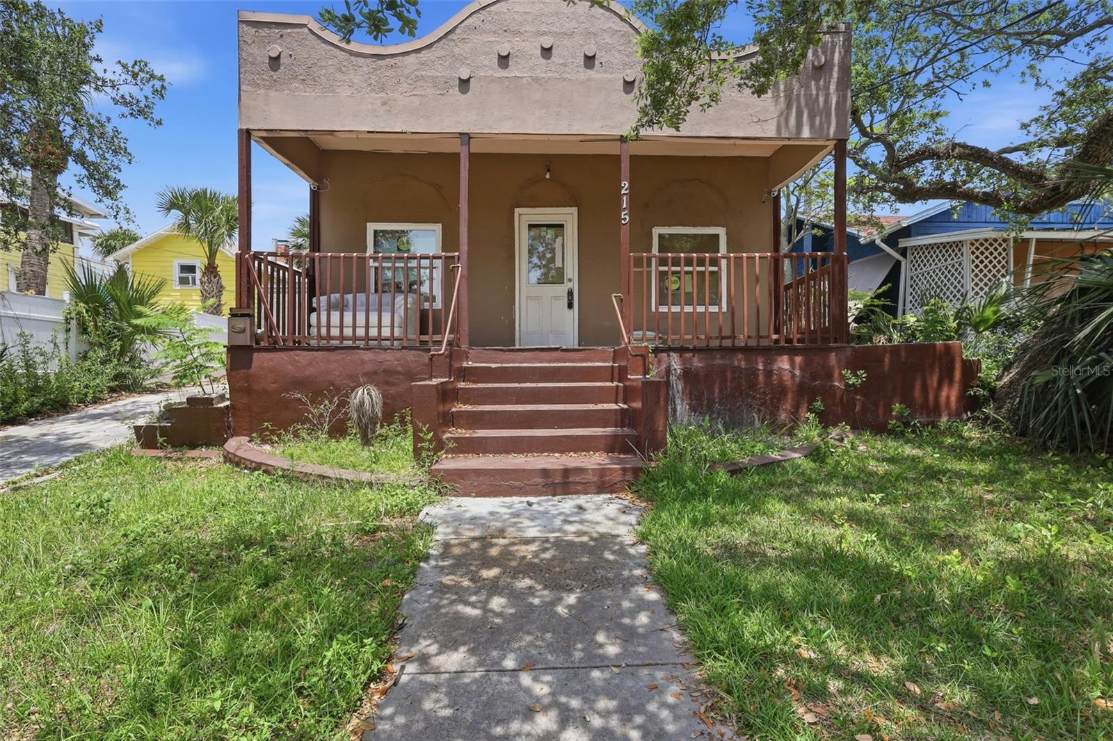 215 S OLEANDER AVENUE