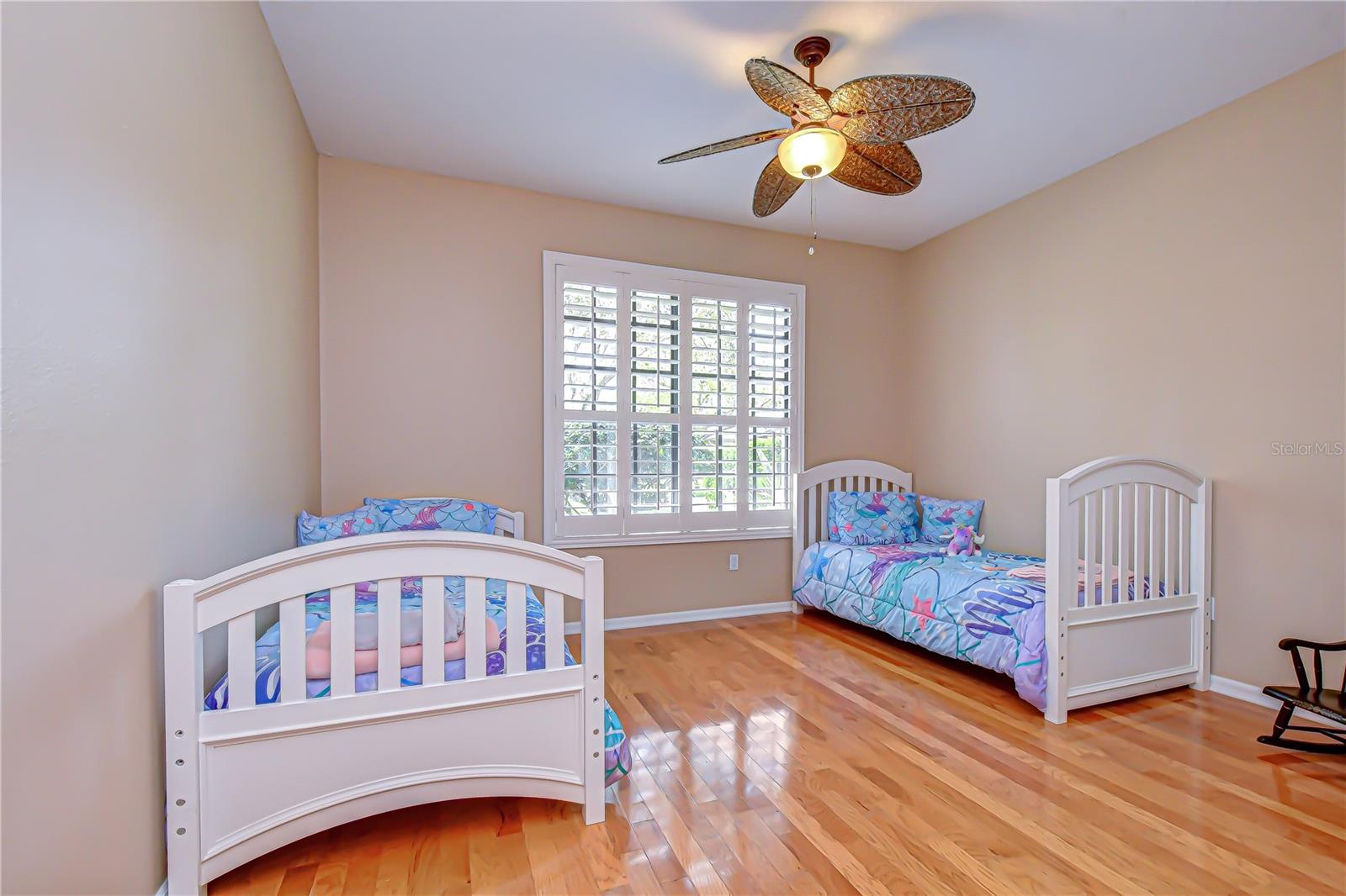 RIVER HILLS - Residential