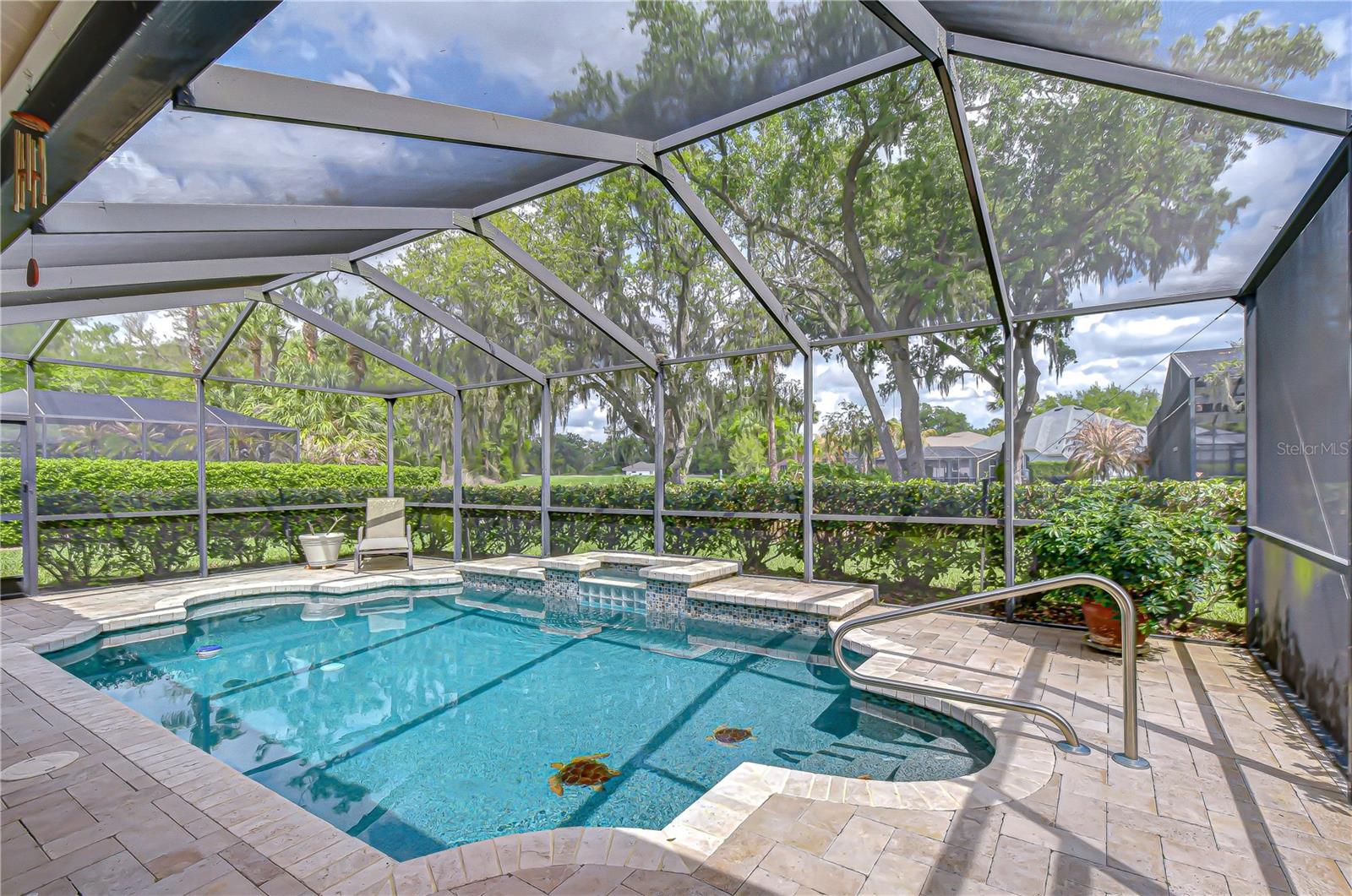 RIVER HILLS - Residential