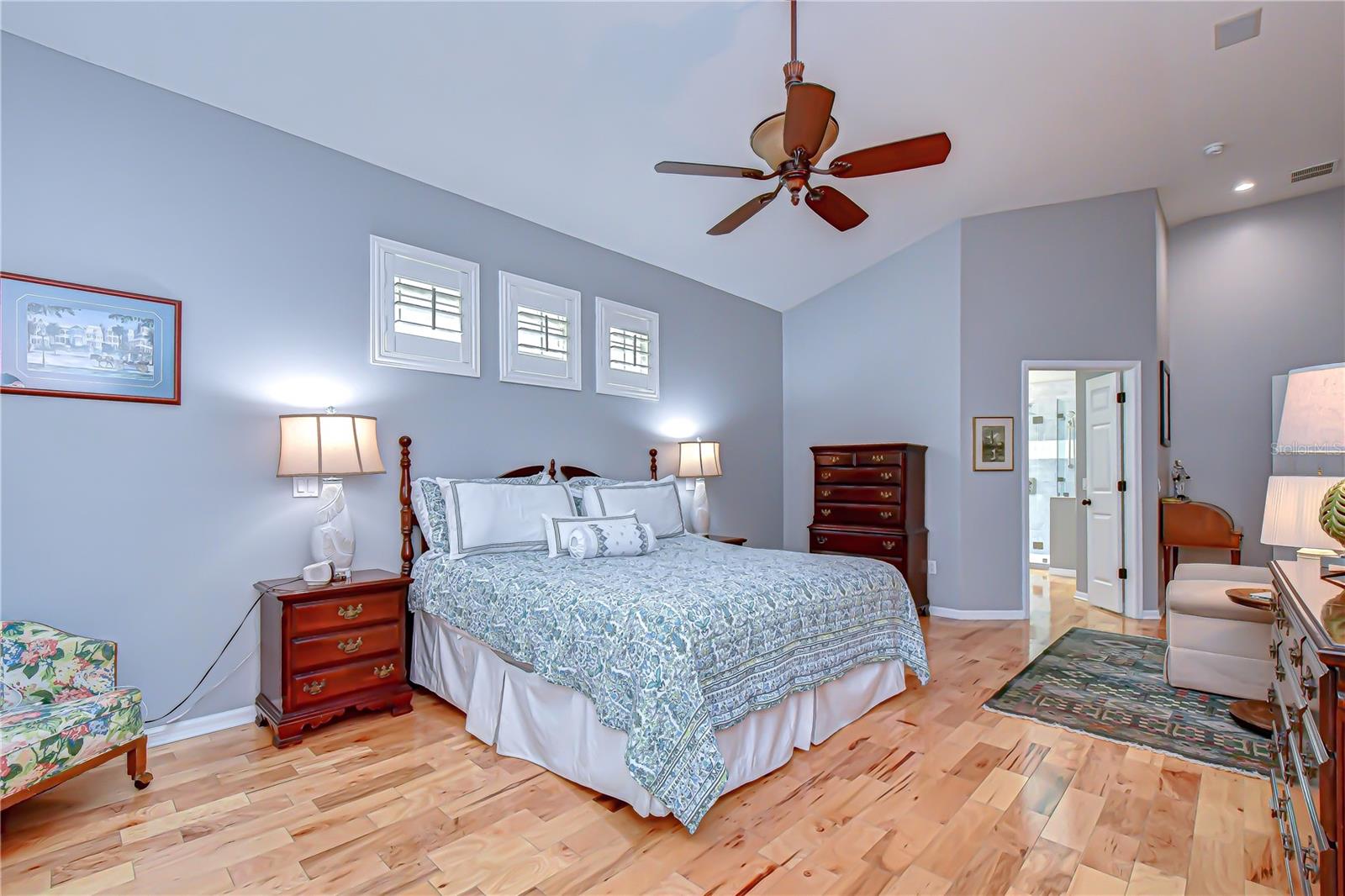 RIVER HILLS - Residential