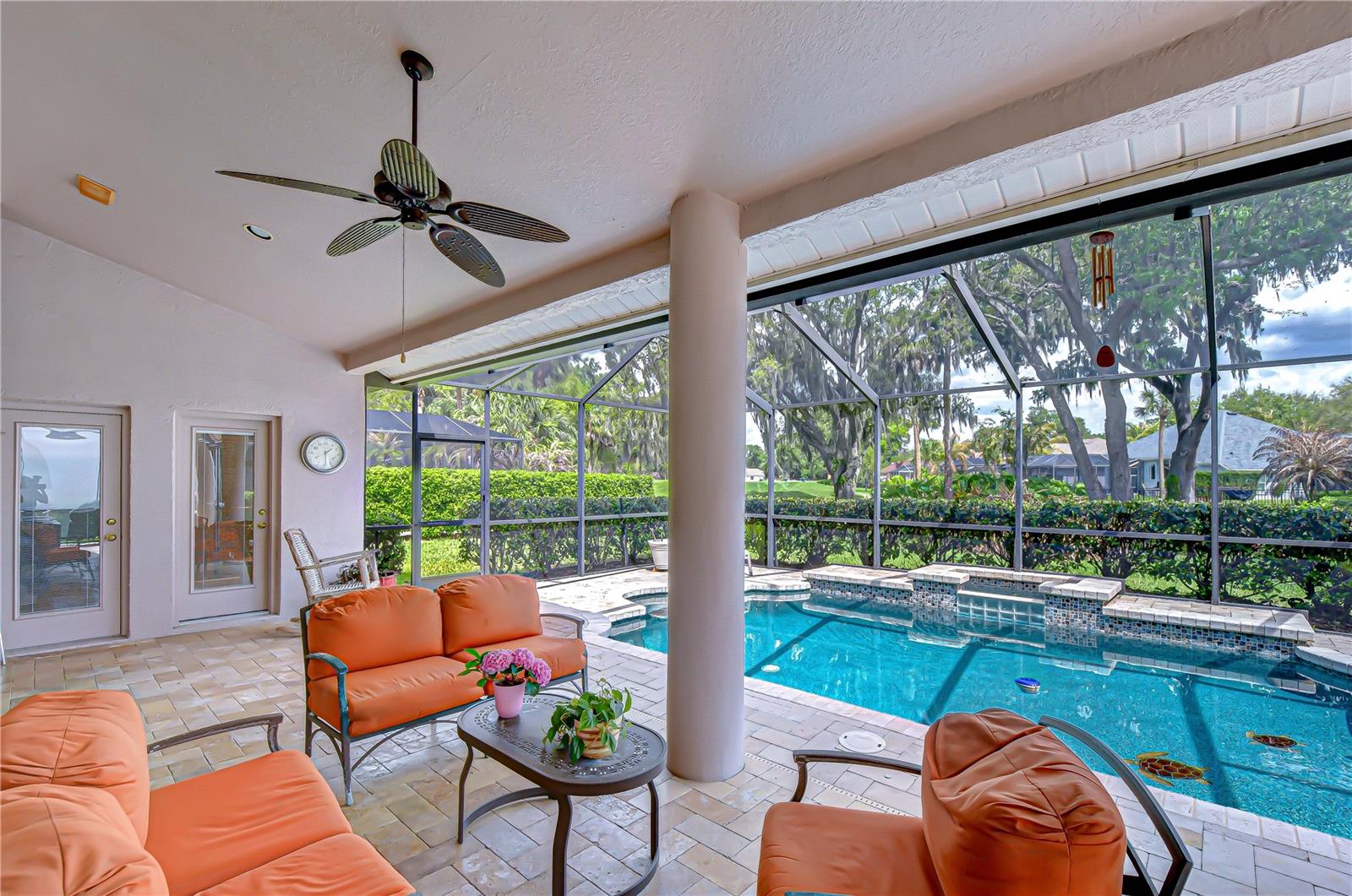 RIVER HILLS - Residential