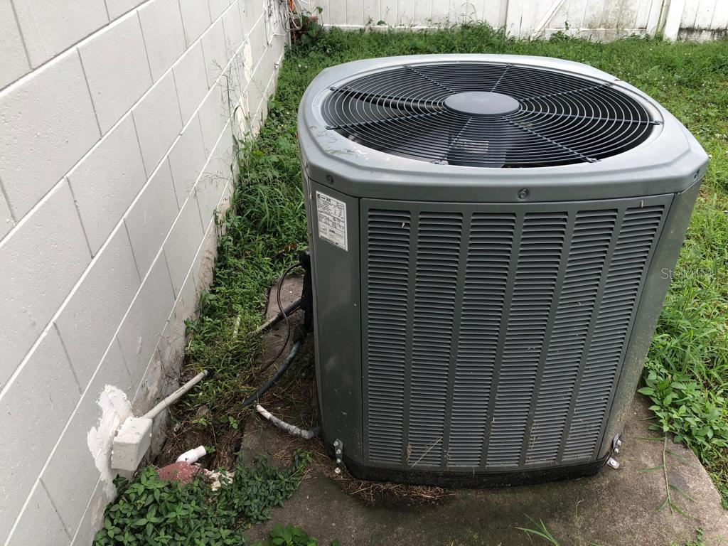 BUENA VENTURA LAKES UN 03 - Residential Lease