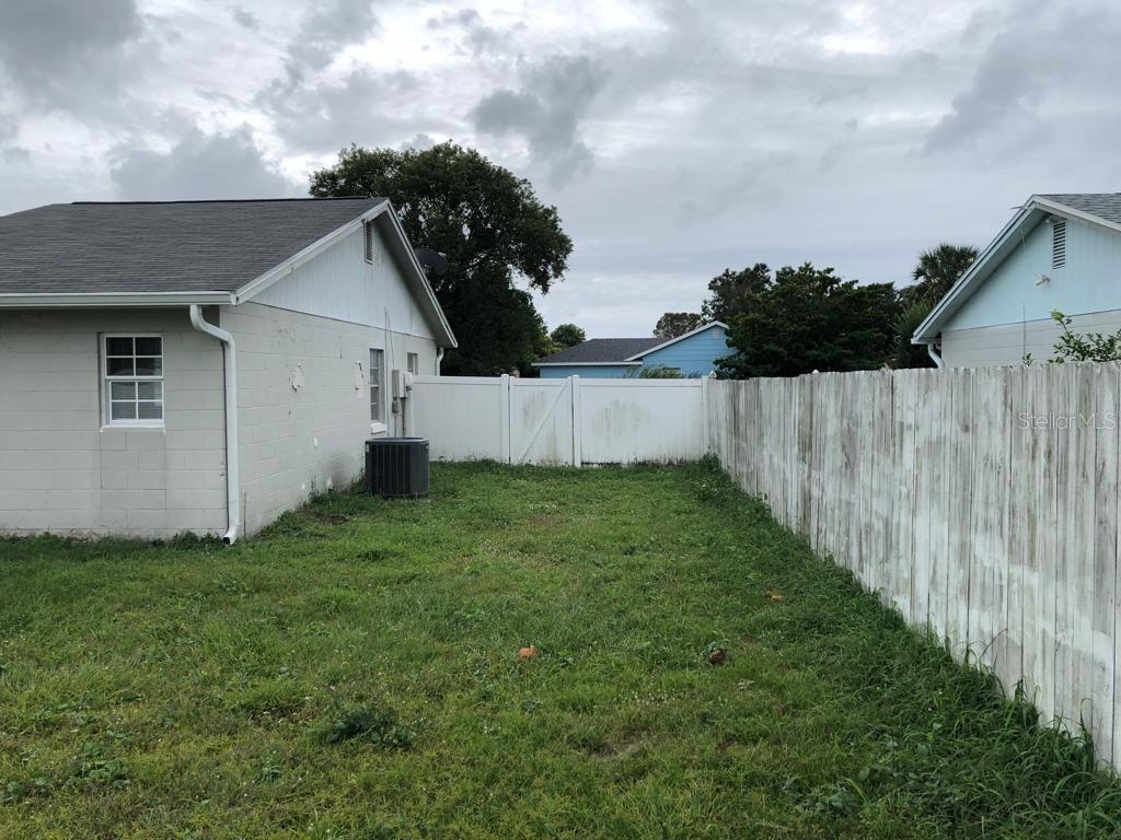 BUENA VENTURA LAKES UN 03 - Residential Lease