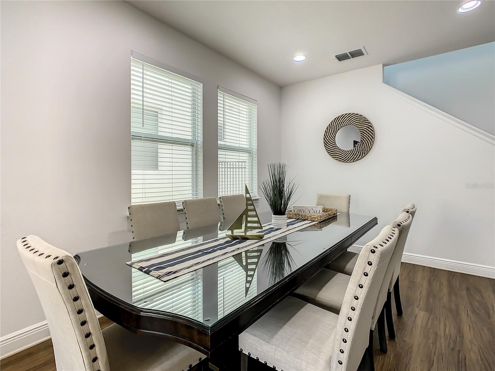 370 PENDANT COURT