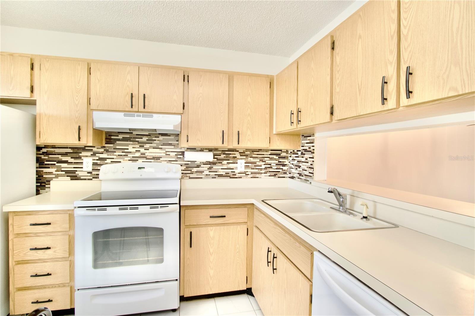 2853 FORRESTAL COURT