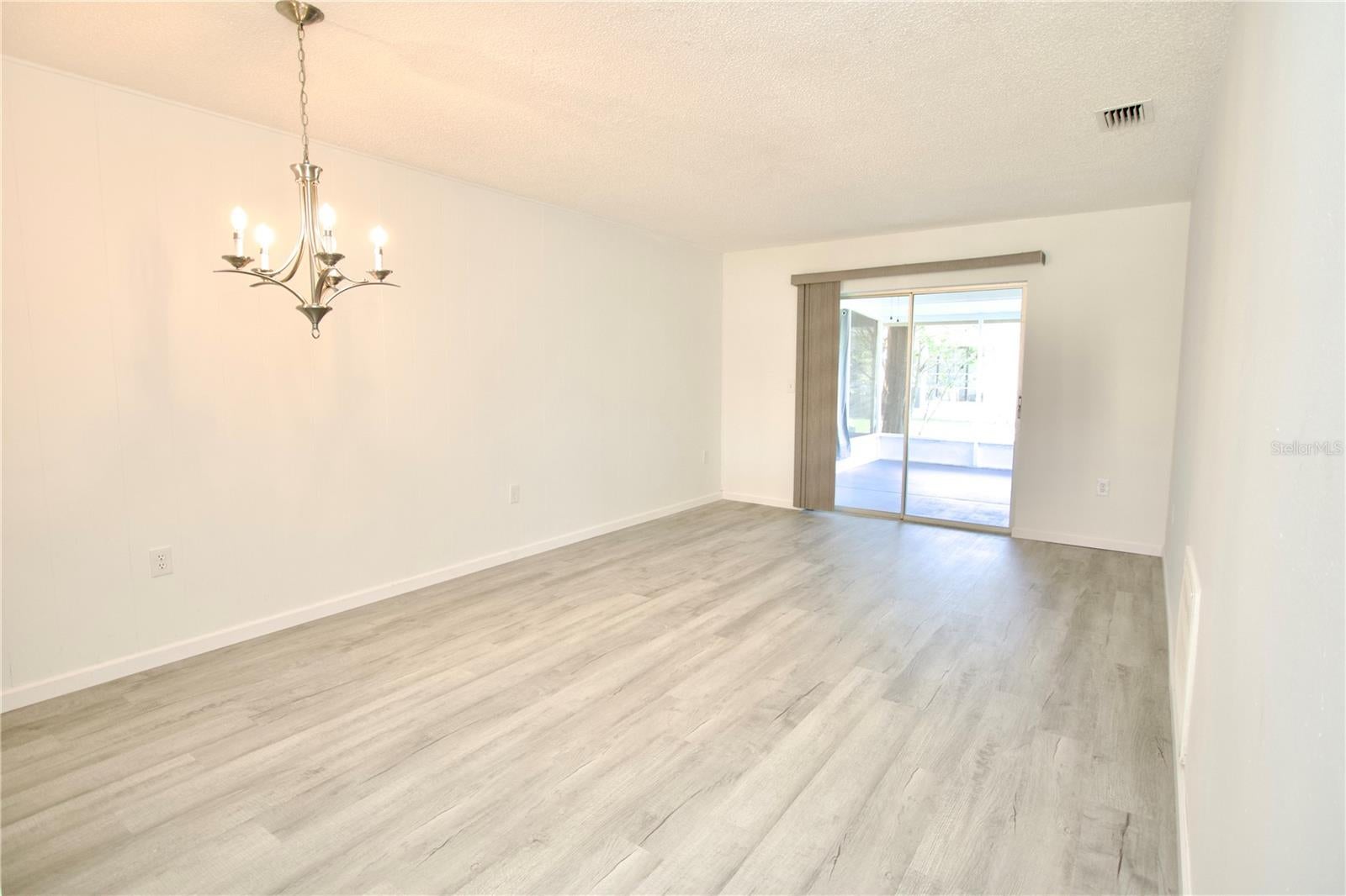 2853 FORRESTAL COURT