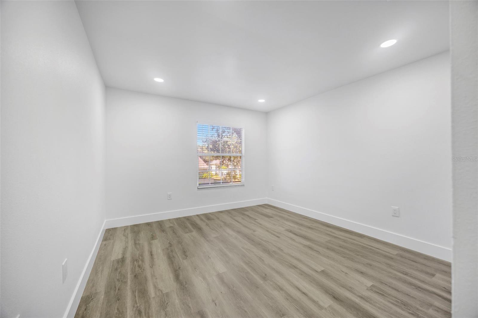 RAINTREE MANOR HOMES CONDO - Residential Lease